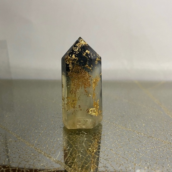 [❌]  Single small standing up crystal with gold flakes inside 💙 - Picture 6 of 16